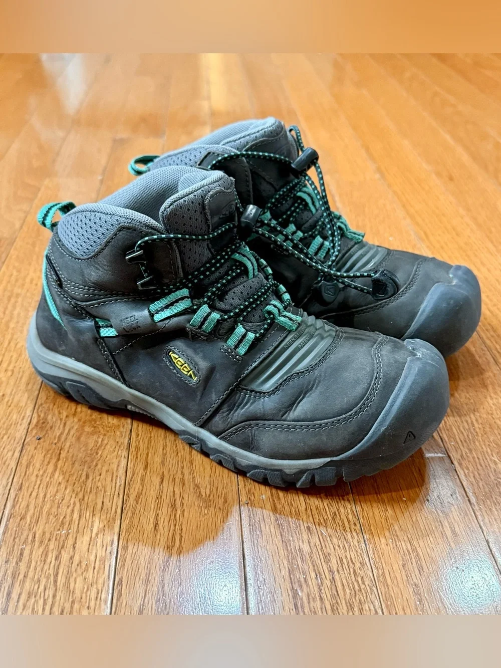 KEEN Kids 4 Ridge Flex Mid WP Hiking Boots Youth Boys Girls Waterproof Shoes